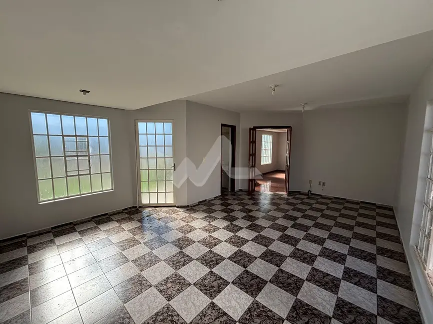 Foto 9 de Sobrado para alugar em Jardim La Salle, Toledo - PR