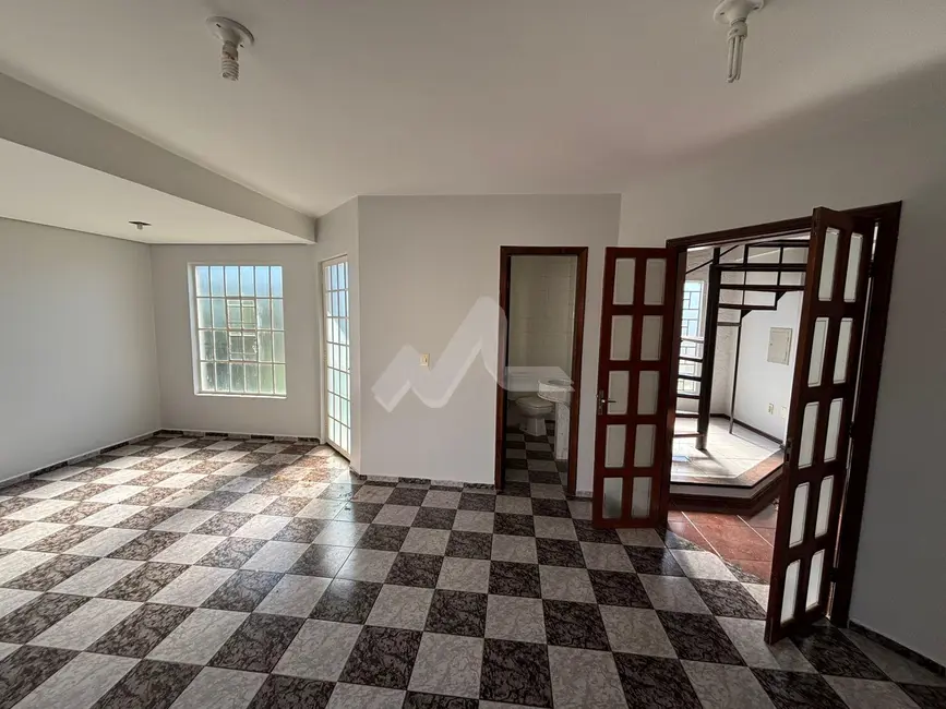 Foto 8 de Sobrado para alugar em Jardim La Salle, Toledo - PR