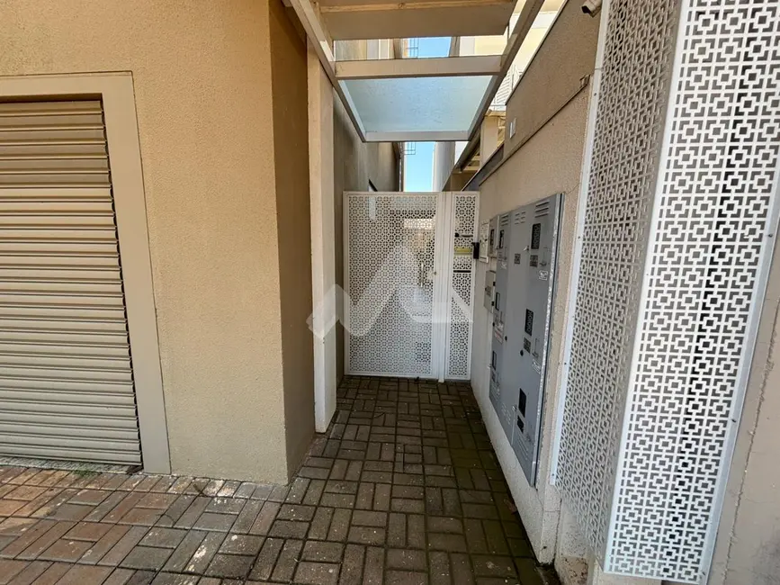 Foto 9 de Apartamento para alugar em Vila Becker, Toledo - PR