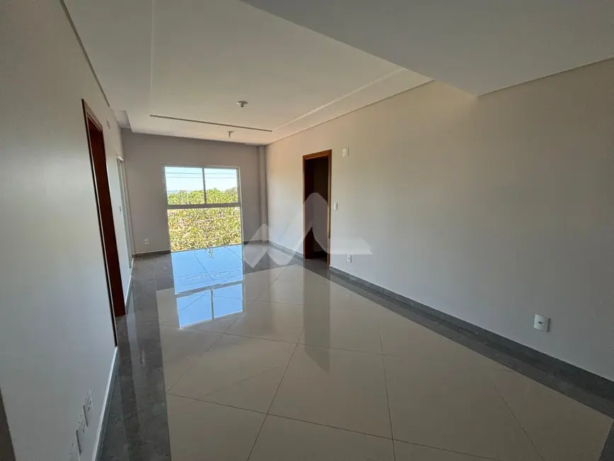 Foto 7 de Apartamento para alugar em Vila Becker, Toledo - PR