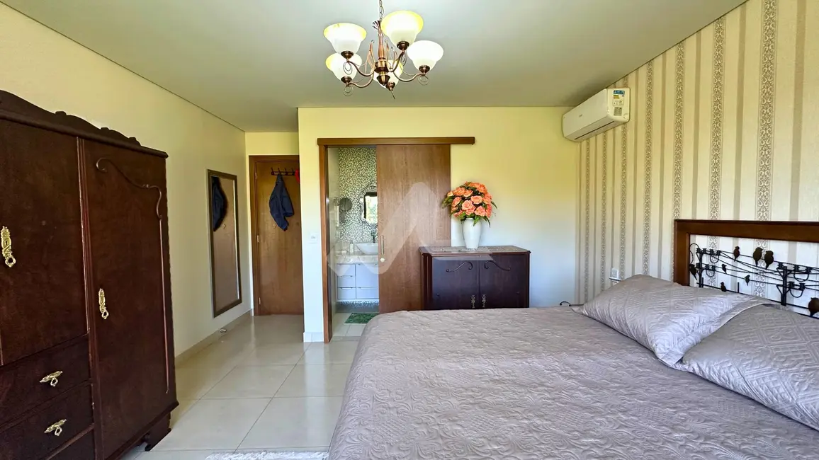 Foto 8 de Casa à venda, 220m2 em Marechal Candido Rondon - PR