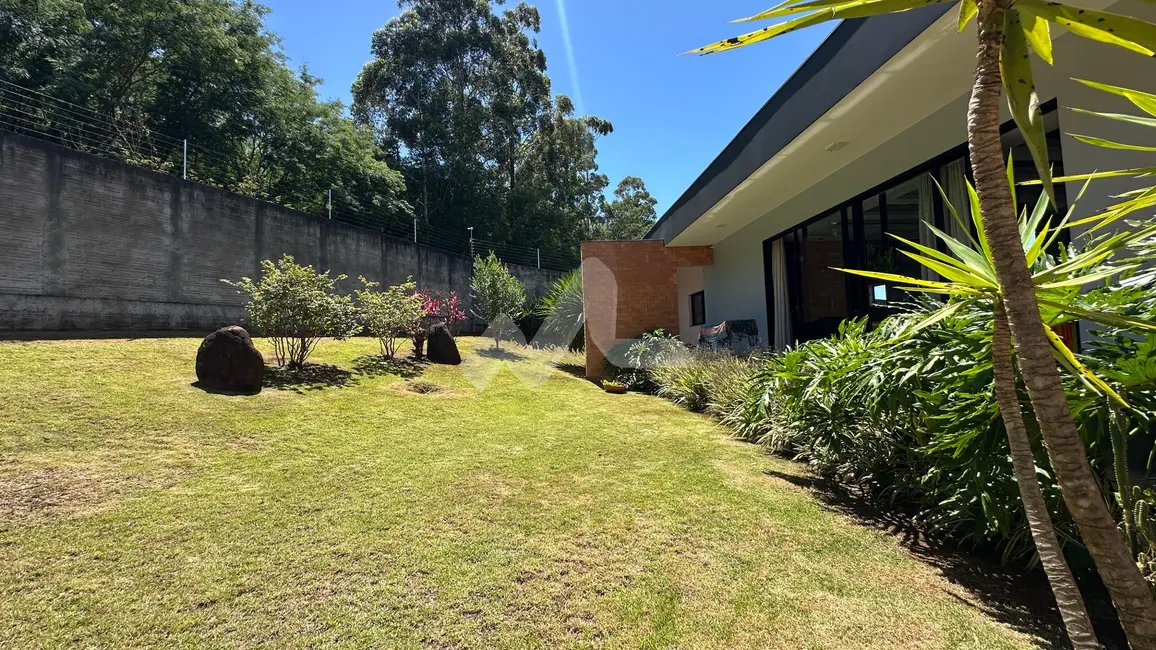 Foto 6 de Casa com 3 quartos à venda, 500m2 em Toledo - PR
