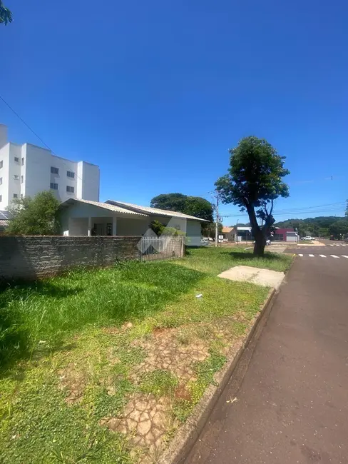 Foto 13 de Casa à venda, 492m2 em Jardim Porto Alegre, Toledo - PR