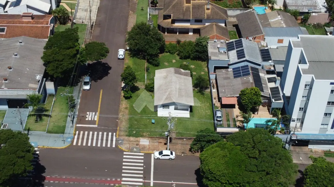 Casa à venda, 492m2 em Jardim Porto Alegre, Toledo - PR - imagem 3 Foto 3 de Casa à venda, 492m2 em Jardim Porto Alegre, Toledo - PR