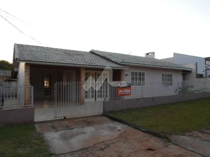 Foto 1 de Casa com 2 quartos para alugar, 120m2 em Jardim Pancera, Toledo - PR