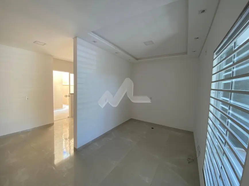 Foto 2 de Casa com 1 quarto à venda e para alugar, 62m2 em Jardim Coopagro, Toledo - PR