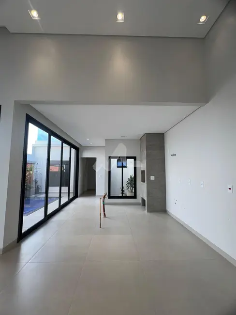 Casa com 2 quartos à venda, 100m2 em Tocantins, Toledo - PR - imagem 4 Foto 4 de Casa com 2 quartos à venda, 100m2 em Tocantins, Toledo - PR