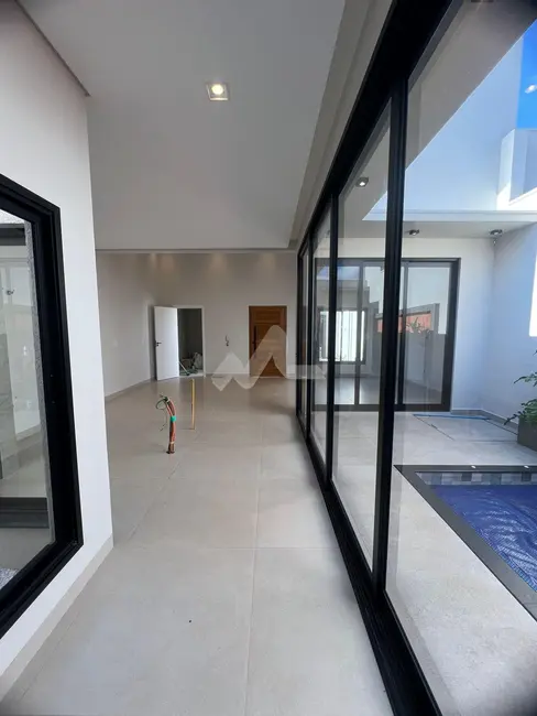 Casa com 2 quartos à venda, 100m2 em Tocantins, Toledo - PR - imagem 5 Foto 5 de Casa com 2 quartos à venda, 100m2 em Tocantins, Toledo - PR