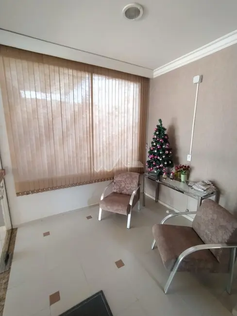 Apartamento com 2 quartos para alugar, 128m2 em Centro, Toledo - PR - imagem 3 Foto 3 de Apartamento com 2 quartos para alugar, 128m2 em Centro, Toledo - PR