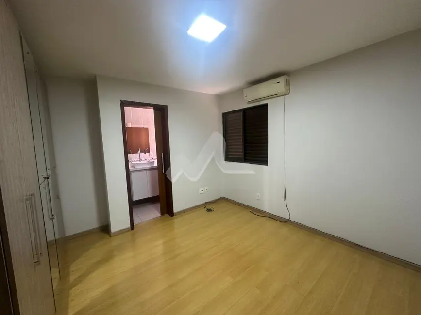 Apartamento com 2 quartos para alugar, 128m2 em Centro, Toledo - PR - imagem 9 Foto 9 de Apartamento com 2 quartos para alugar, 128m2 em Centro, Toledo - PR