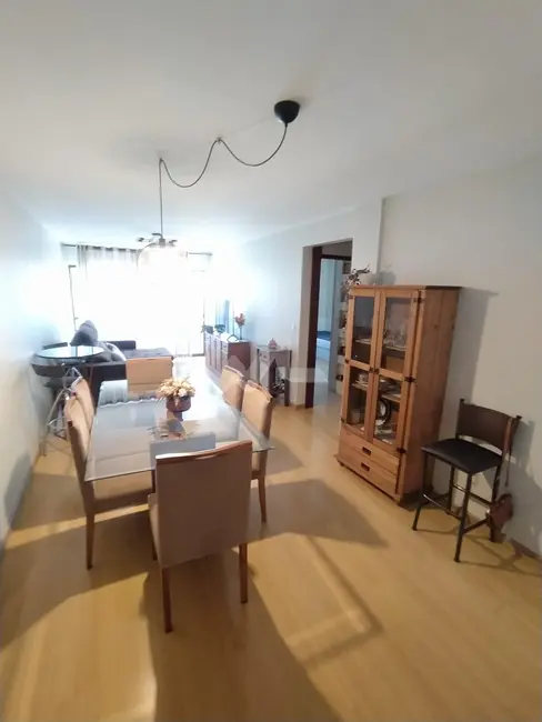 Apartamento com 2 quartos para alugar, 128m2 em Centro, Toledo - PR - imagem 4 Foto 4 de Apartamento com 2 quartos para alugar, 128m2 em Centro, Toledo - PR