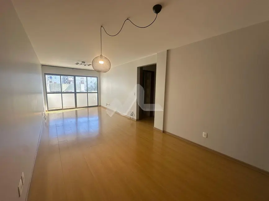 Apartamento com 2 quartos para alugar, 128m2 em Centro, Toledo - PR - imagem 3 Foto 3 de Apartamento com 2 quartos para alugar, 128m2 em Centro, Toledo - PR