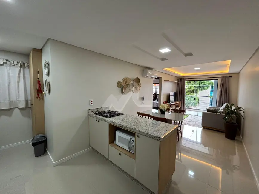 Apartamento com 2 quartos para alugar, 60m2 em Tocantins, Toledo - PR - imagem 8 Foto 8 de Apartamento com 2 quartos para alugar, 60m2 em Tocantins, Toledo - PR