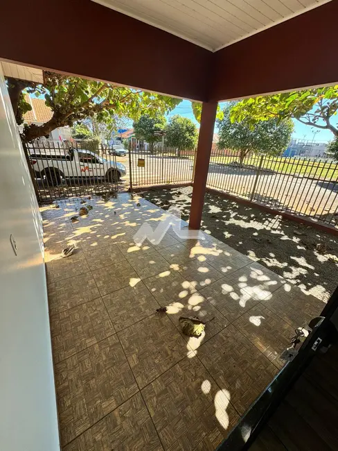 Foto 3 de Casa com 2 quartos à venda, 49m2 em Jardim Coopagro, Toledo - PR