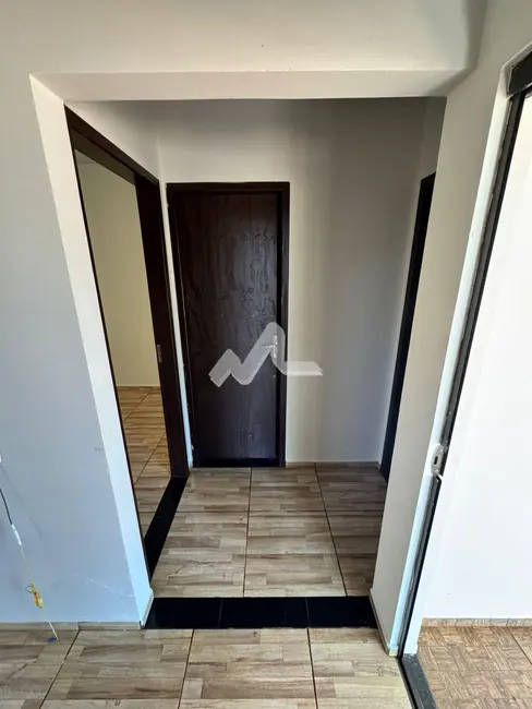 Foto 8 de Casa com 2 quartos à venda, 49m2 em Jardim Coopagro, Toledo - PR