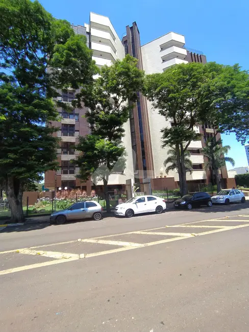 Foto 2 de Apartamento com 2 quartos à venda, 238m2 em Centro, Toledo - PR