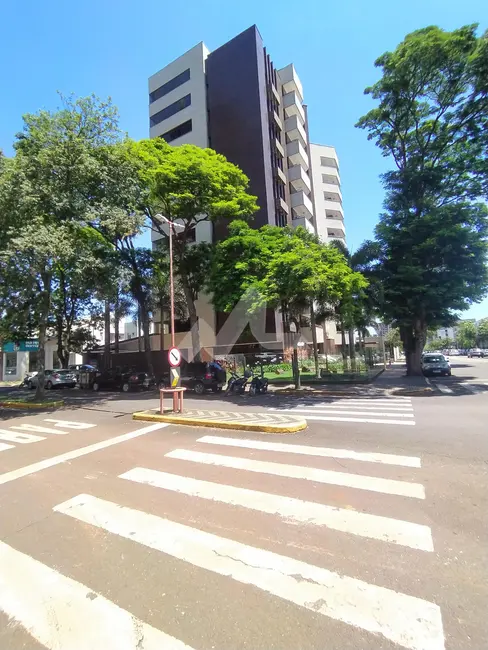 Foto 1 de Apartamento com 2 quartos à venda, 238m2 em Centro, Toledo - PR