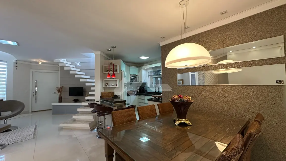 Foto 7 de Casa à venda, 260m2 em Jardim Pancera, Toledo - PR