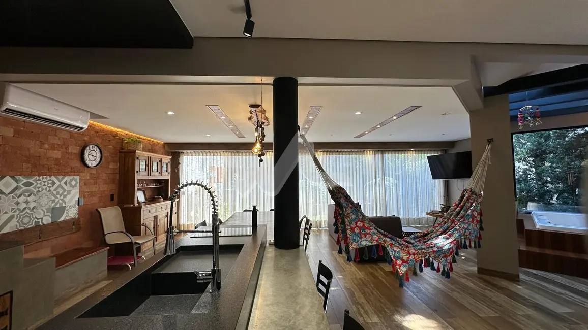 Foto 33 de Casa à venda, 260m2 em Jardim Pancera, Toledo - PR