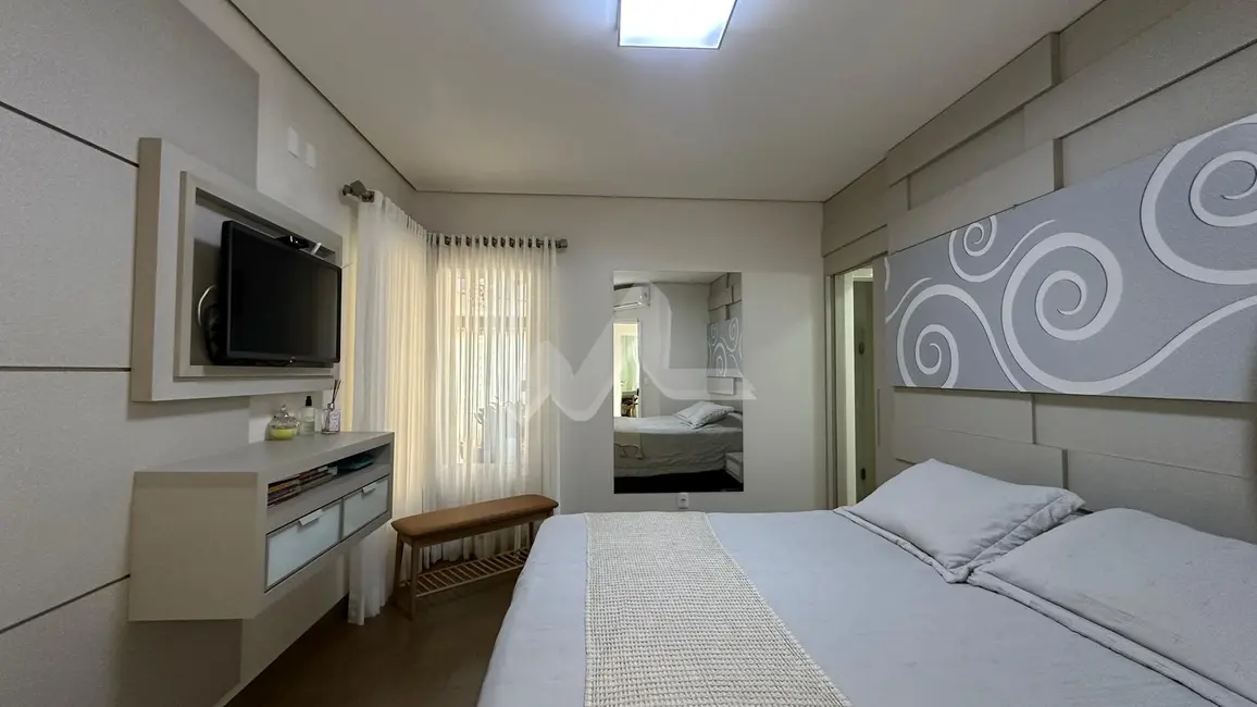 Foto 10 de Casa à venda, 260m2 em Jardim Pancera, Toledo - PR