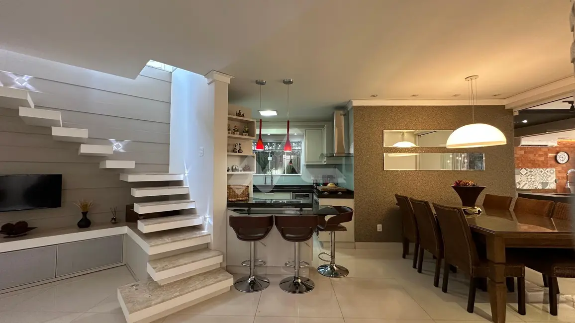 Foto 4 de Casa à venda, 260m2 em Jardim Pancera, Toledo - PR