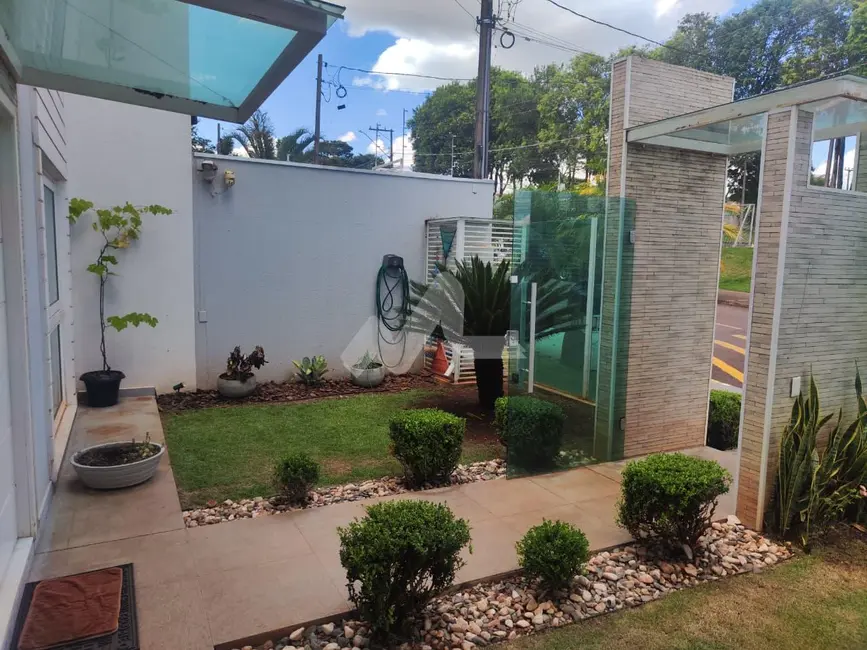 Foto 4 de Sobrado com 1 quarto para alugar, 170m2 em Jardim Pancera, Toledo - PR