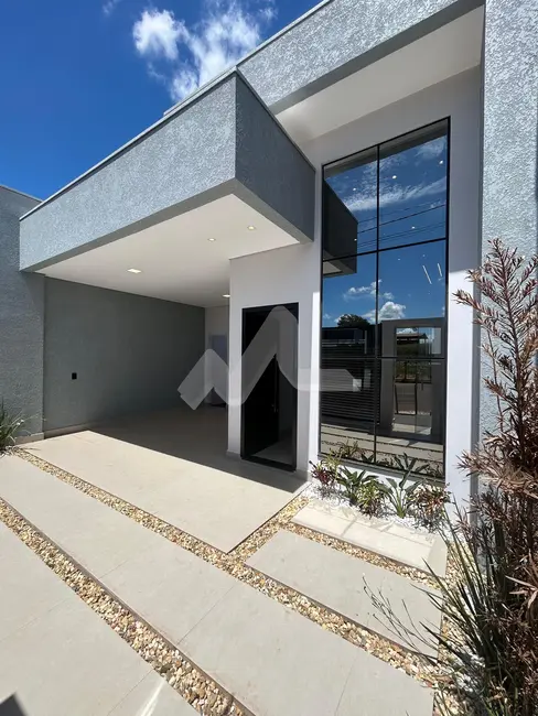 Foto 1 de Casa com 2 quartos à venda, 117m2 em Vila Becker, Toledo - PR