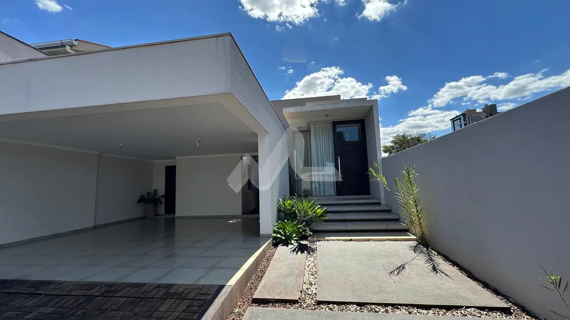 Foto 1 de Casa com 1 quarto à venda, 240m2 em Jardim Gisela, Toledo - PR