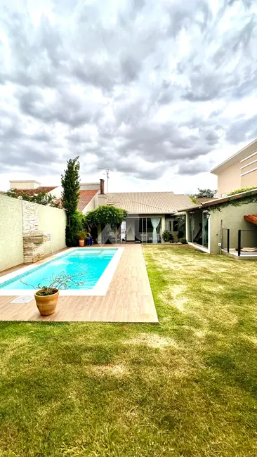 Foto 1 de Casa à venda, 166m2 em Jardim Pancera, Toledo - PR