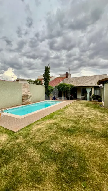 Foto 2 de Casa à venda, 166m2 em Jardim Pancera, Toledo - PR