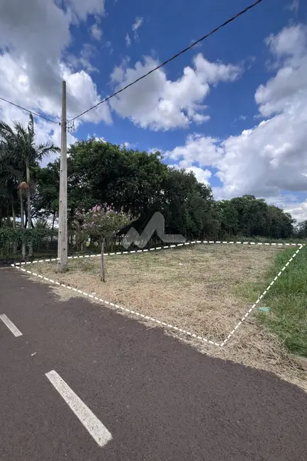 Foto 1 de Terreno / Lote à venda, 466m2 em Vila Industrial, Toledo - PR
