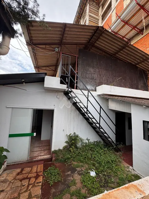 Foto 30 de Casa para alugar, 267m2 em Centro, Toledo - PR