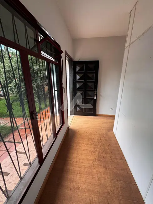 Casa para alugar, 267m2 em Centro, Toledo - PR - imagem 7 Foto 7 de Casa para alugar, 267m2 em Centro, Toledo - PR