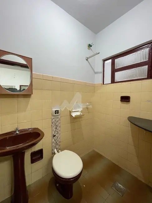 Foto 19 de Casa para alugar, 267m2 em Centro, Toledo - PR