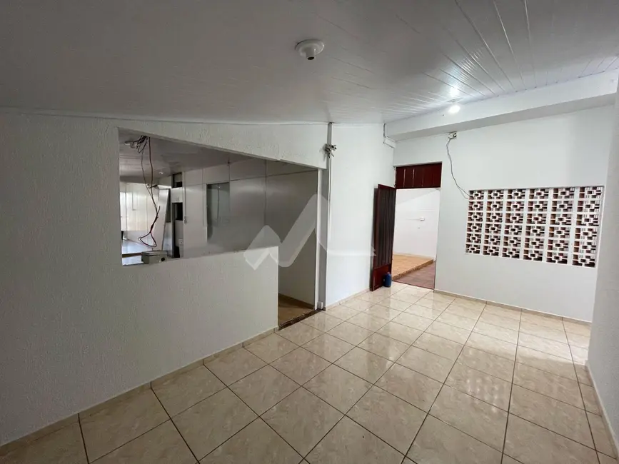 Foto 24 de Casa para alugar, 267m2 em Centro, Toledo - PR