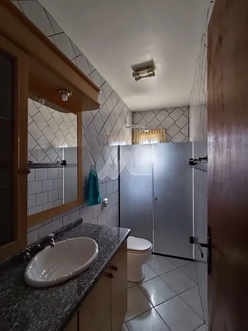 Apartamento com 2 quartos para alugar, 103m2 em Jardim Concórdia, Toledo - PR - imagem 8 Foto 8 de Apartamento com 2 quartos para alugar, 103m2 em Jardim Concórdia, Toledo - PR