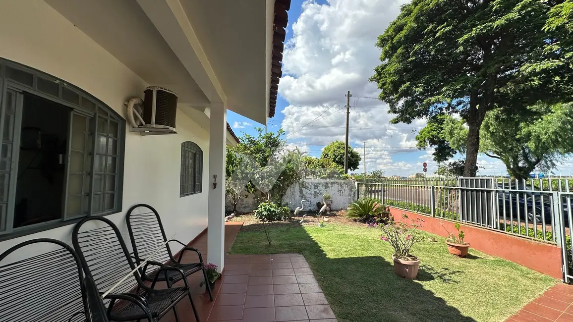 Foto 5 de Casa com 1 quarto à venda, 100m2 em Jardim Porto Alegre, Toledo - PR