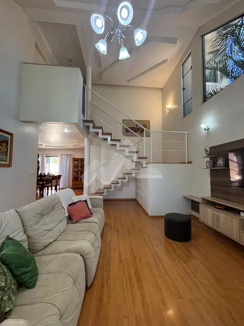 Foto 6 de Casa com 3 quartos à venda, 261m2 em Centro, Toledo - PR