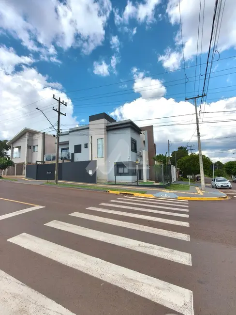 Foto 2 de Sobrado com 2 quartos à venda, 140m2 em Jardim Pancera, Toledo - PR