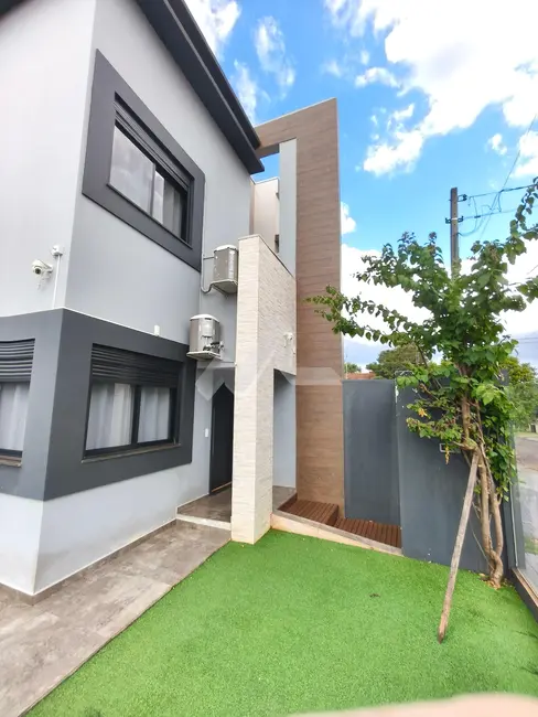 Foto 3 de Sobrado com 2 quartos à venda, 140m2 em Jardim Pancera, Toledo - PR