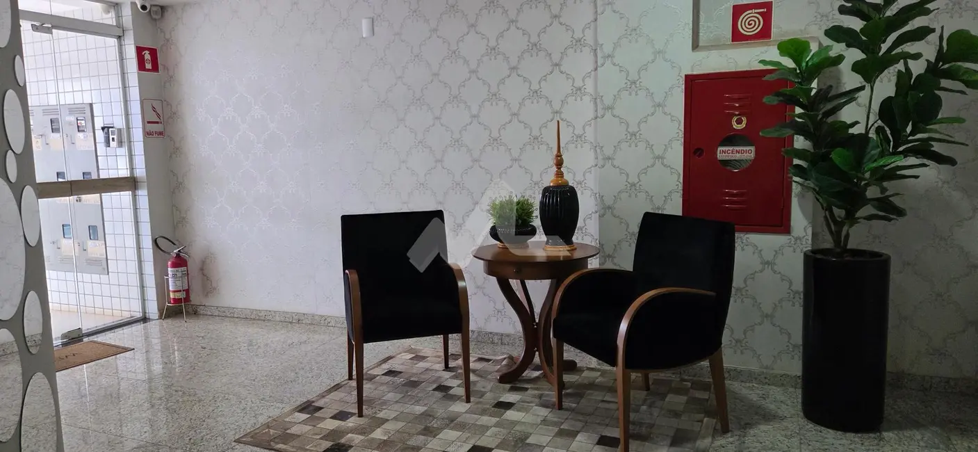 Apartamento com 2 quartos para alugar em Centro, Toledo - PR - imagem 3 Foto 3 de Apartamento com 2 quartos para alugar em Centro, Toledo - PR