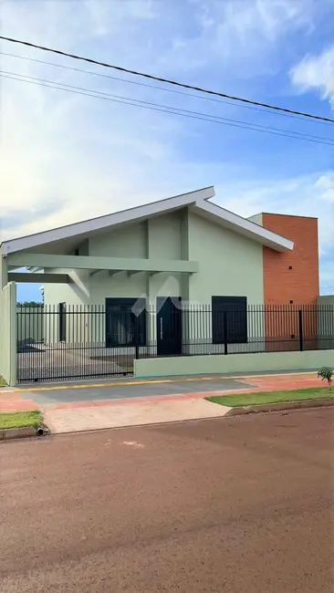 Foto 1 de Casa com 2 quartos à venda, 109m2 em Jardim Coopagro, Toledo - PR