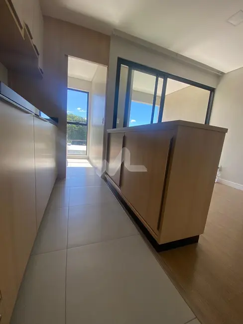 Foto 4 de Apartamento com 2 quartos à venda, 75m2 em Jardim Pancera, Toledo - PR