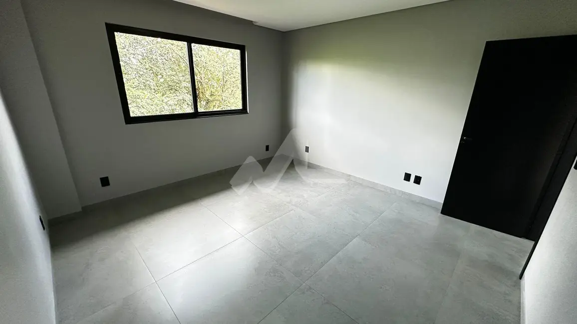 Foto 14 de Apartamento para alugar, 168m2 em Vila Operária, Toledo - PR