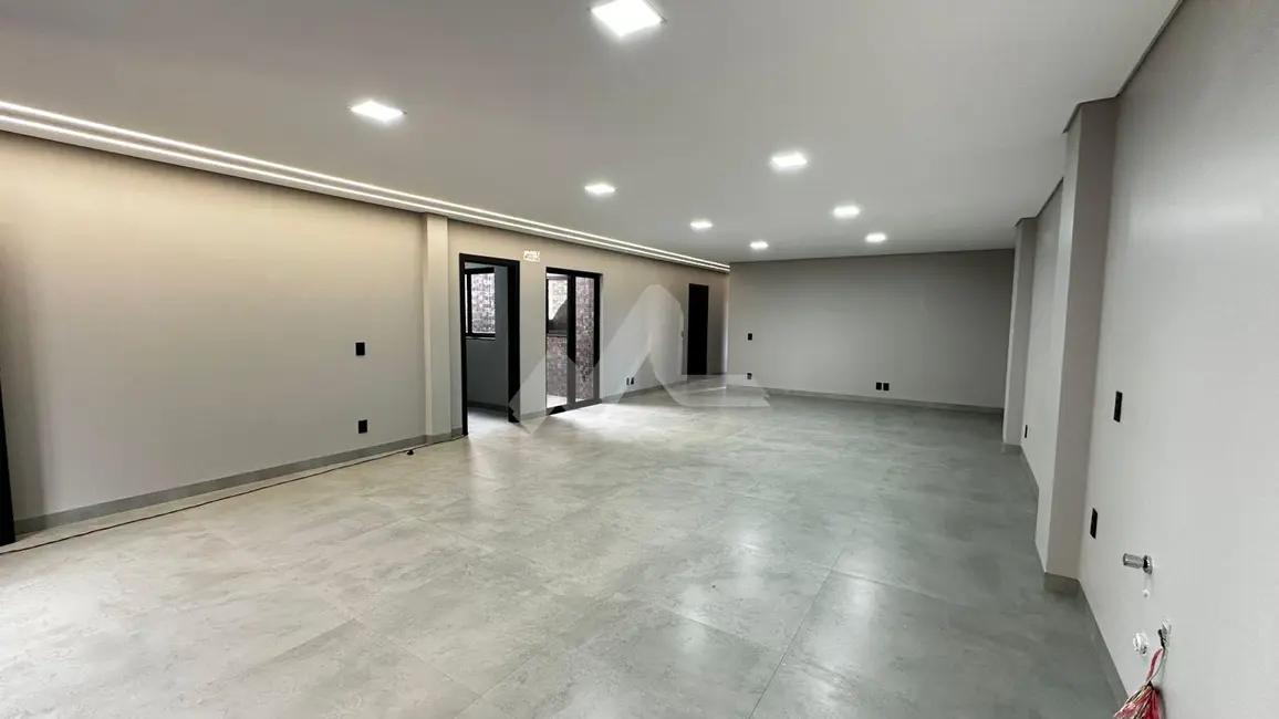 Apartamento para alugar, 168m2 em Vila Operária, Toledo - PR - imagem 4 Foto 4 de Apartamento para alugar, 168m2 em Vila Operária, Toledo - PR