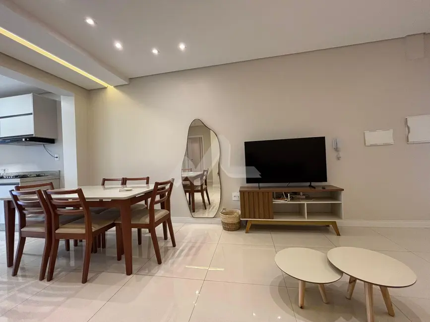 Apartamento com 3 quartos para alugar, 120m2 em Vila Industrial, Toledo - PR - imagem 6 Foto 6 de Apartamento com 3 quartos para alugar, 120m2 em Vila Industrial, Toledo - PR