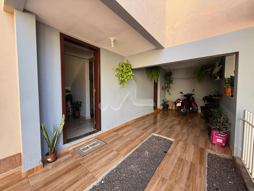 Foto 4 de Sobrado com 2 quartos à venda, 90m2 em Centro, Toledo - PR