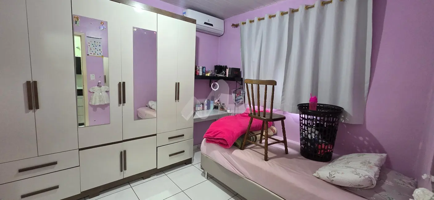 Foto 9 de Casa com 2 quartos à venda, 110m2 em Jardim Coopagro, Toledo - PR