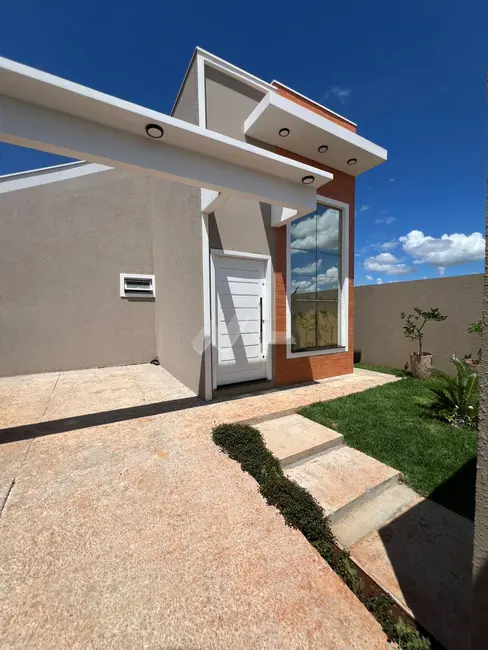 Foto 2 de Casa com 1 quarto à venda, 58m2 em Jardim Coopagro, Toledo - PR