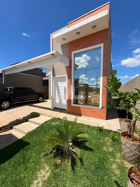 Foto 1 de Casa com 1 quarto à venda, 58m2 em Jardim Coopagro, Toledo - PR